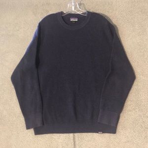 Patagonia Yewcrag Crew Sweater Large Purple.